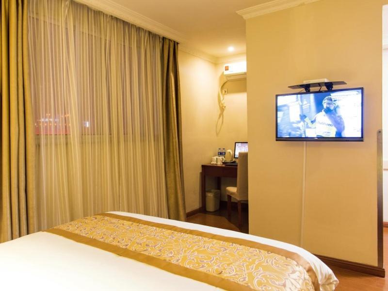 Greentree Inn Jiangsu Taizhou Jingjiang Bus Station Express Hotel Exterior photo